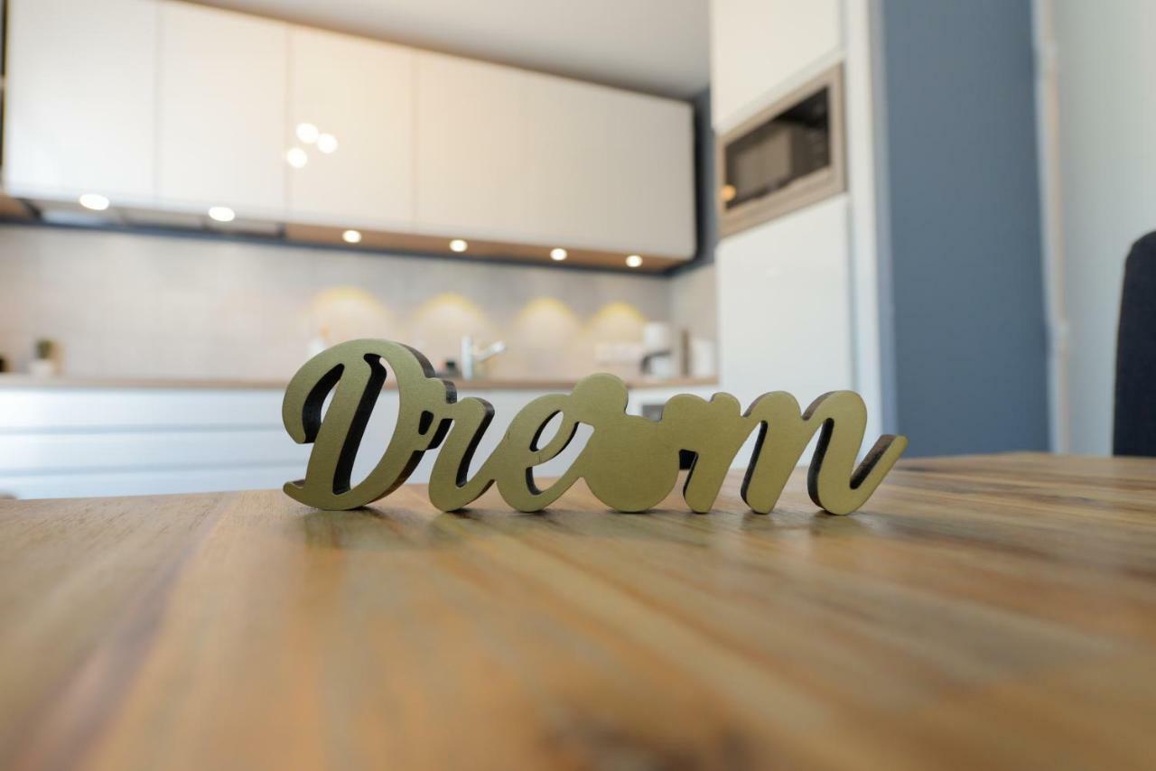 Disneyland Dream 3 - 7 Pax Serris
